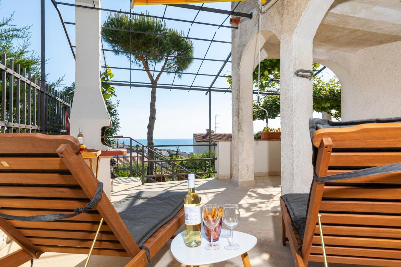 Apartament House Ingrid Pula